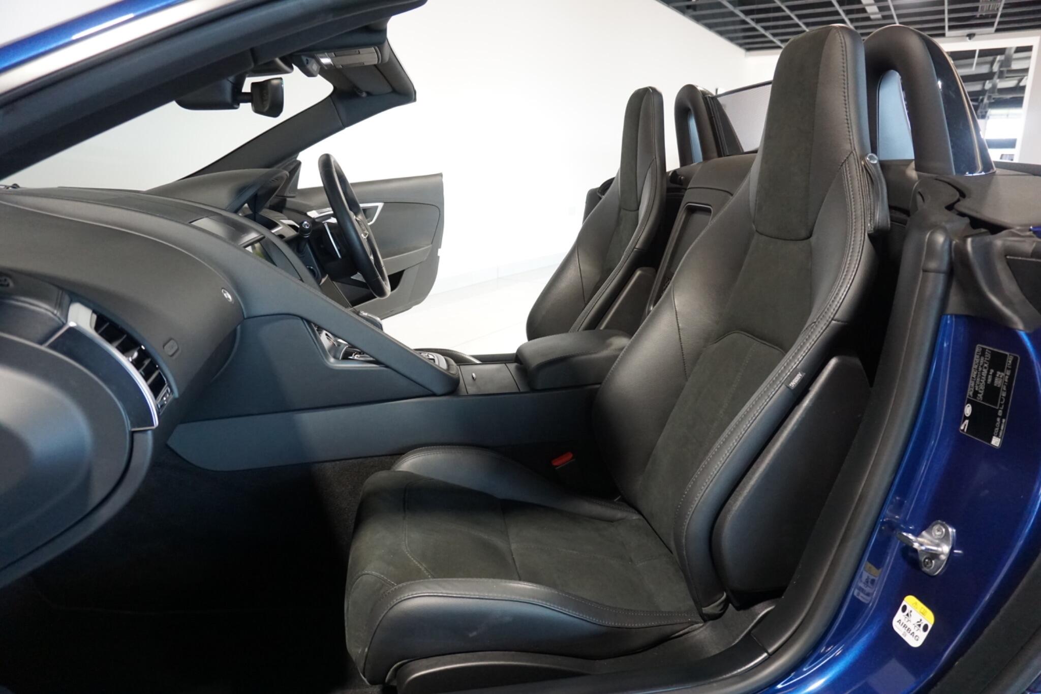 Jaguar F-Type 2.0i R-Dynamic Convertible 2dr Petrol Auto Euro 6 (s/s) (300 ps)